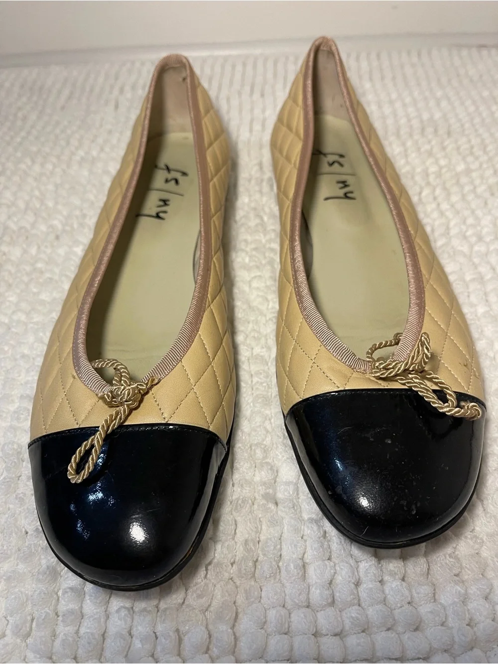 Quilted Two-Tone Ballet Flats in Beige and Black